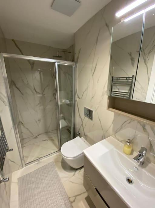 Diamond Of Skopje - Limak, New, Cozy, Modern Central Flat Exterior photo